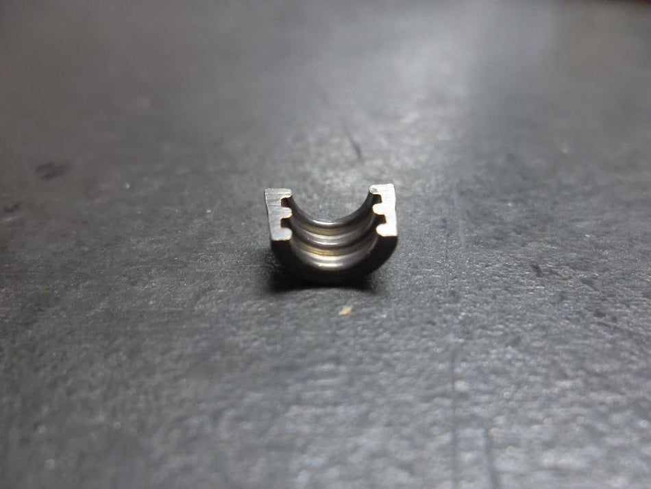 3142W005